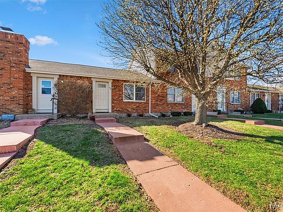 4th image of 22 Brittany Ct