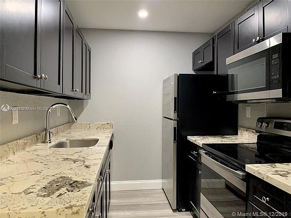 3rd image of 7110 Fairway Drive #L20
