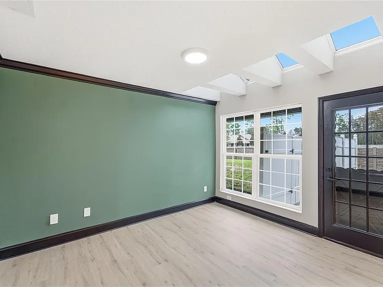 14728 Henson Rd — Photo 48