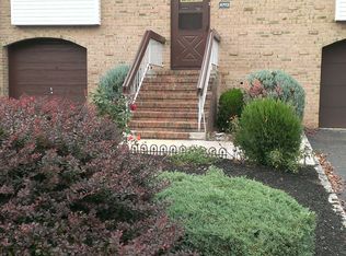 4703 N Oaks Blvd, North Brunswick, NJ 08902