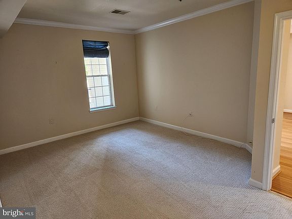 5th image of 10328 Sager Ave Unit 124