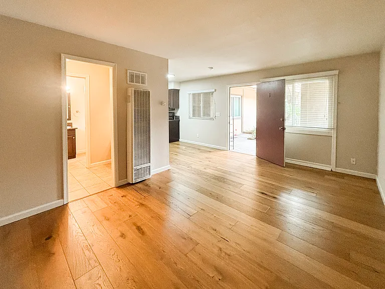 2877 A St #1 — Photo 5