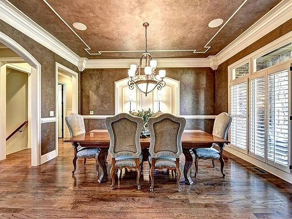 5th image of 2250 Cambridge Hill Ct