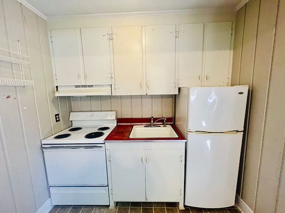 Uncg Off Camous Apartment 217 McIver St Greensboro NC Zillow