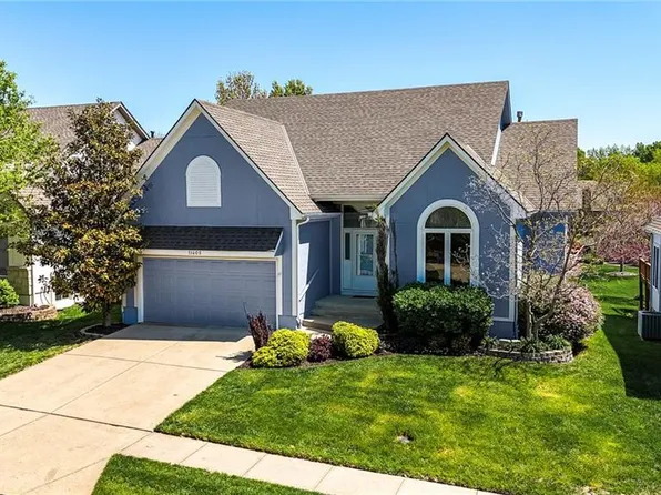 11405 Flint St, Overland Park, KS 66210