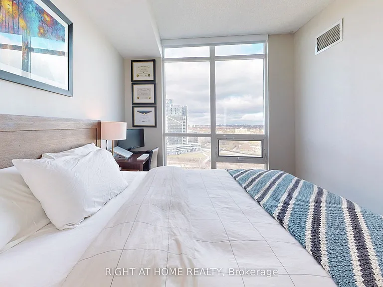 231 Fort York Blvd #2309 — Photo 13