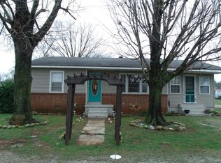 104 11th Ave N, Decherd, TN 37324