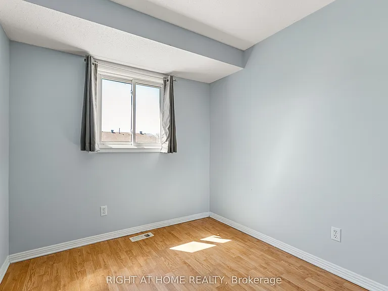 4338 Meadowvale Ln — Photo 15