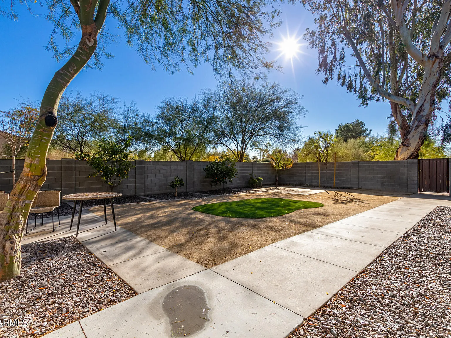 2 bed, 1.0 bath, 1440 sqft, $3,000 — Photo 4