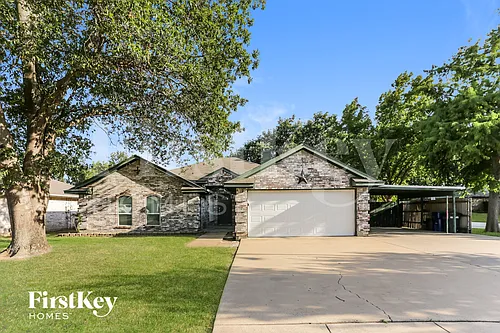 714 Windridge Ln Photo 1