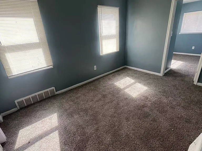 18485 Moenart St — Photo 6