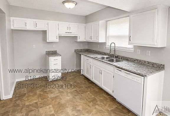 3rd image of 440 Spring Ave