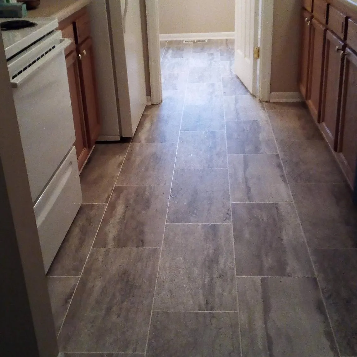 4 bed, 2.5 bath, 1500 sqft, $650 — Photo 1