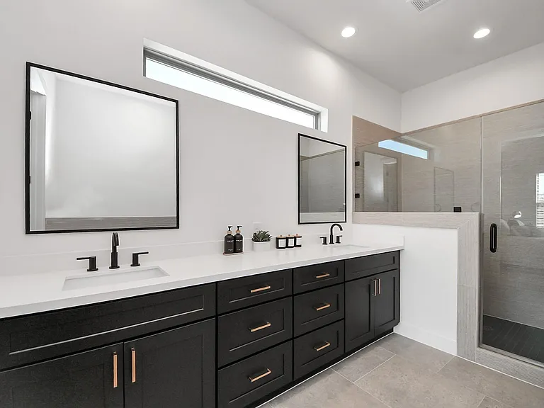 2524 Live Oak St — Photo 44