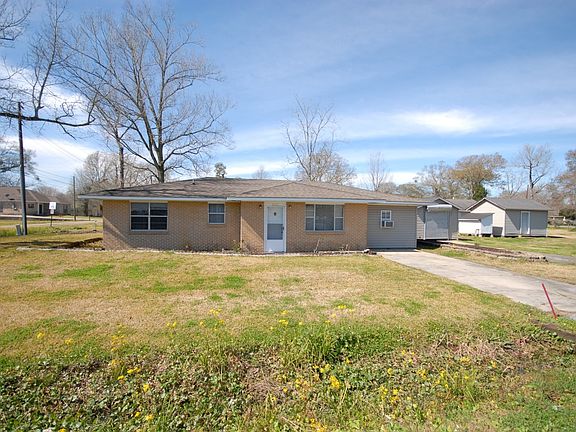3rd image of 8365 Debate St