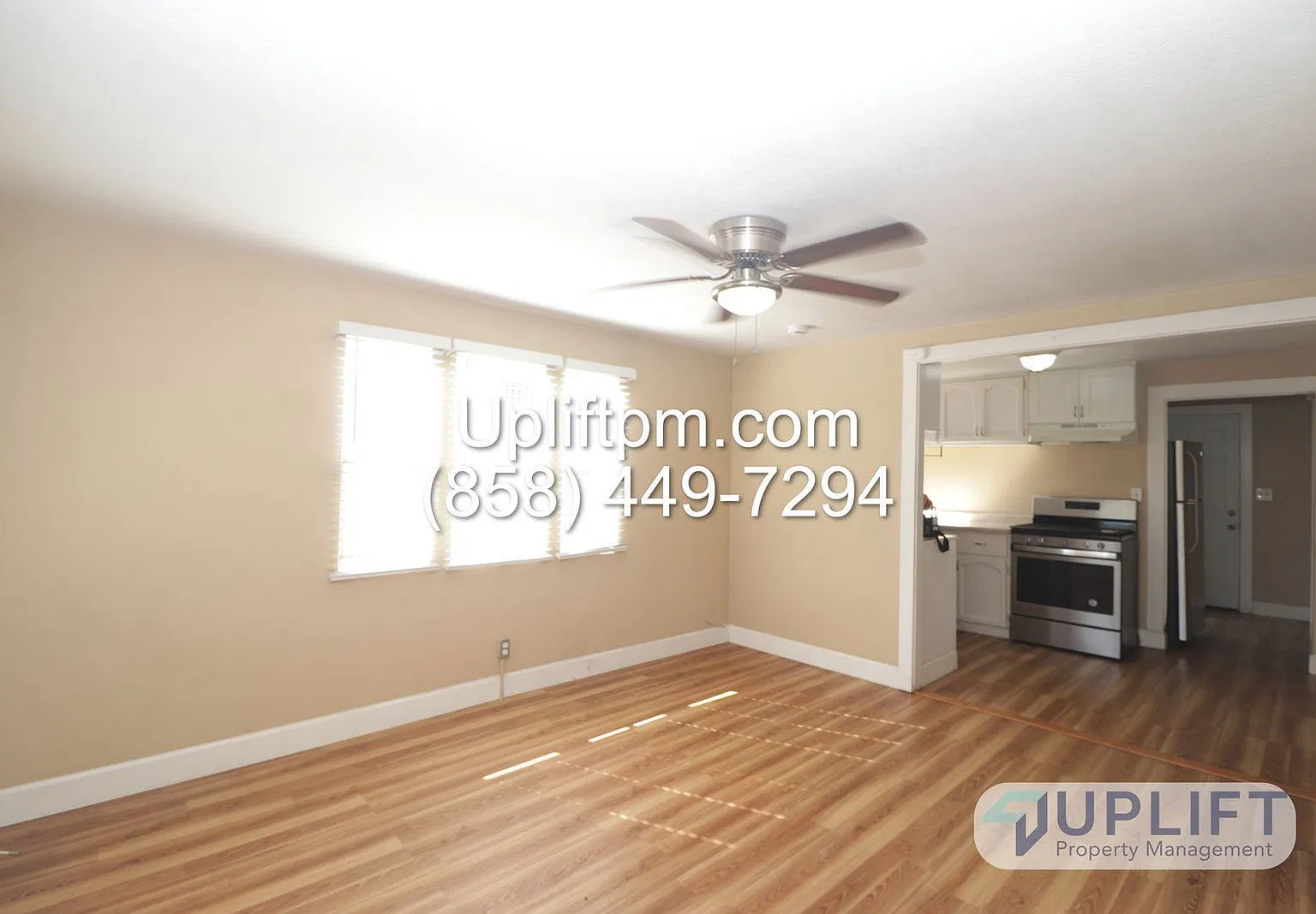 3 bed, 2.0 bath, 862 sqft, $3,295 — Photo 2