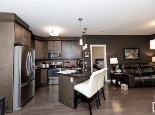 2207 44th Ave NW #403, Edmonton, AB T6T 0T2