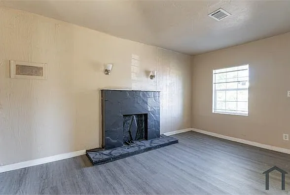 912 SW 35th St — Photo 20