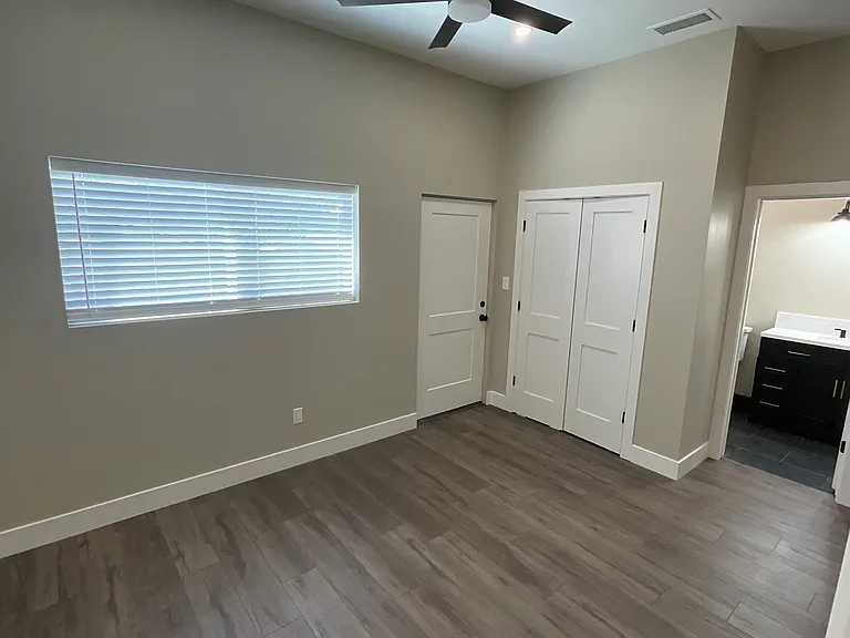 6724 Walnut Ave — Photo 13
