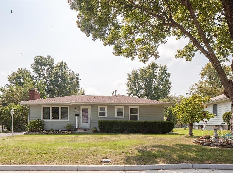 1st image of 315 NE Orchard Dr