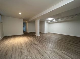 882 College St #1, Toronto, ON M6H 1A3