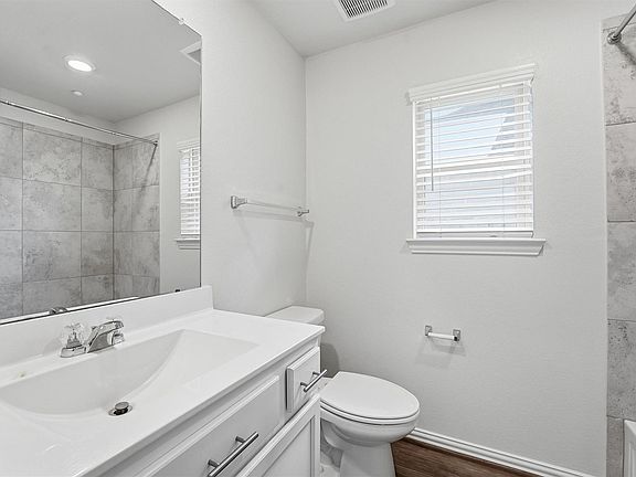 4th image of 28106 Aspen Horizon Dr
