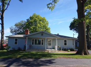 111 W 4th St, Hartford, IL 62048