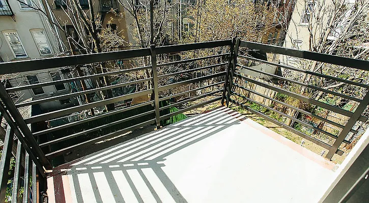 Rented by Premier Metro Realty Corp | media 12