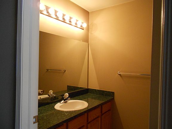 5th image of 8412 Sherwood Dr