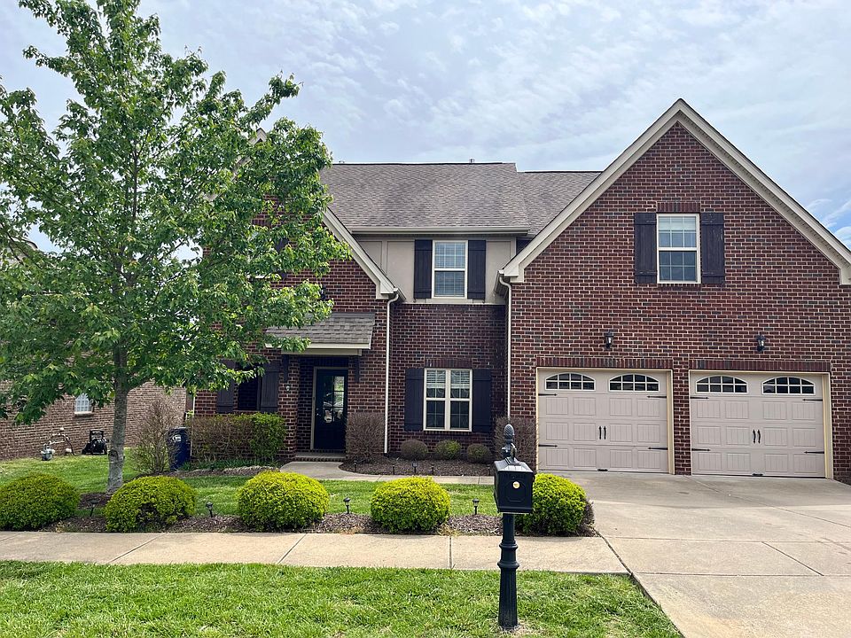 1st image of 2612 Paddock Park Dr
