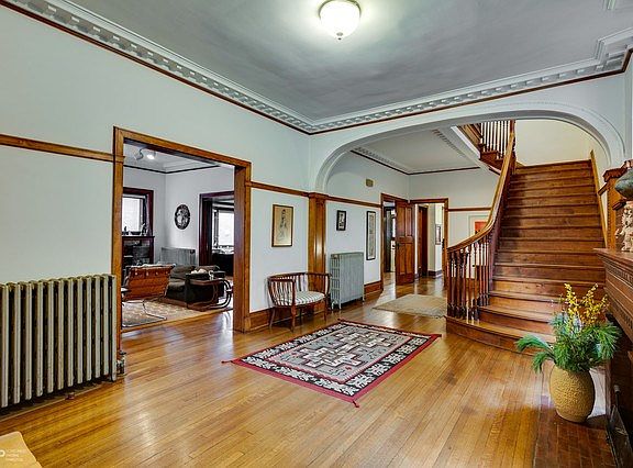 5th image of 5450 S Hyde Park Blvd