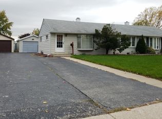 4519 W 88th St, Hometown, IL