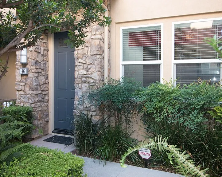 46 Meridian Dr — Photo 1