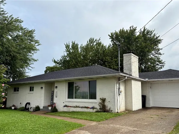 115 Frisbee Ave, Connellsville, PA 15425