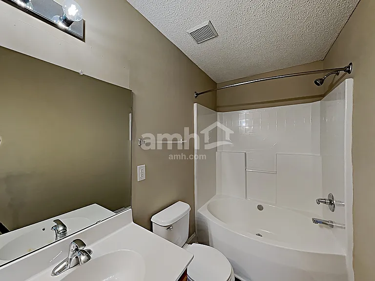 13634 Riding Hill Ave — Photo 14