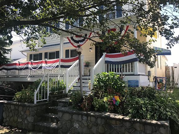 3rd image of 300 Brighton St