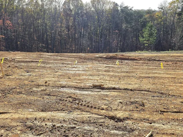 260 Wells Rd, Powell, TN 37849