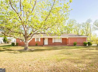 2210 Albany Ave, Waycross, GA 31503
