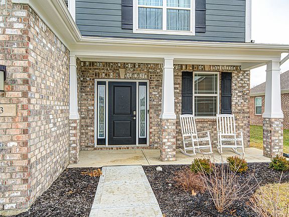 2nd image of 33 N Highland Knoll Way
