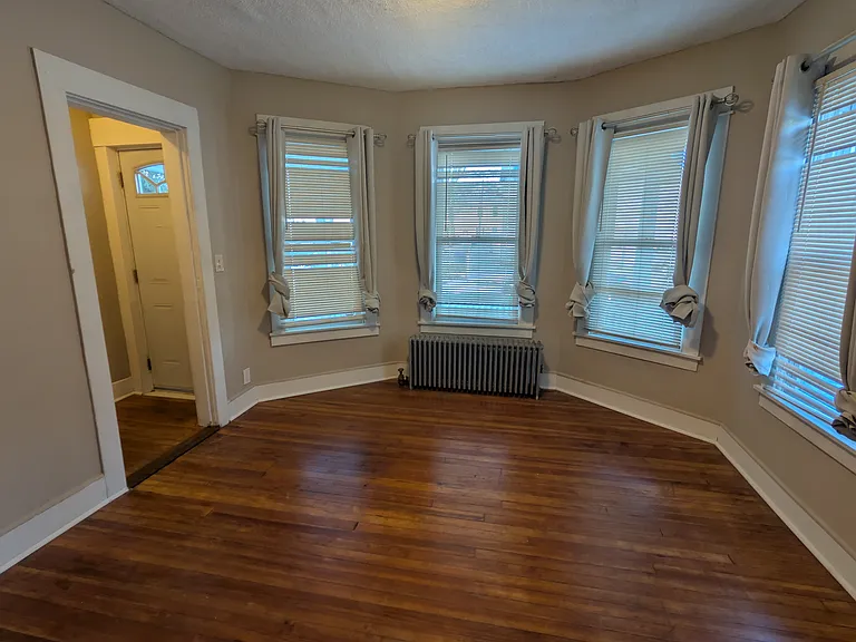 19-21 Clayton St #1 — Photo 3