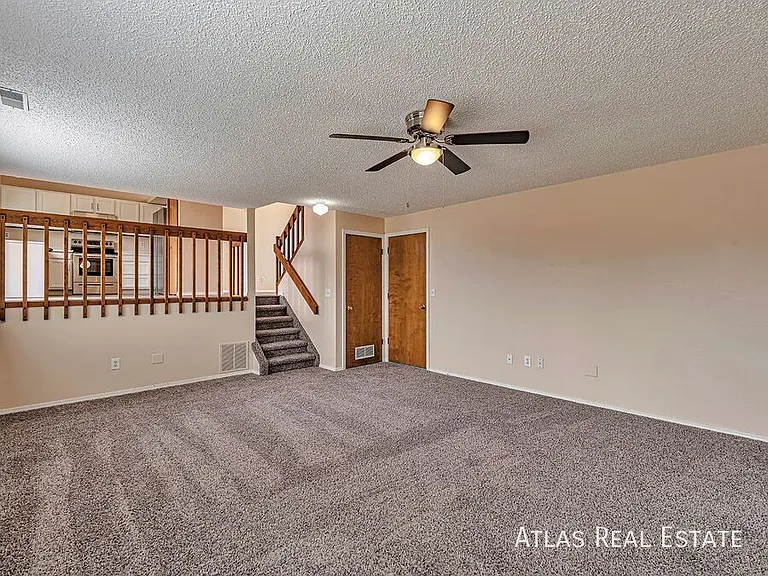 8150 Camfield Cir — Photo 20