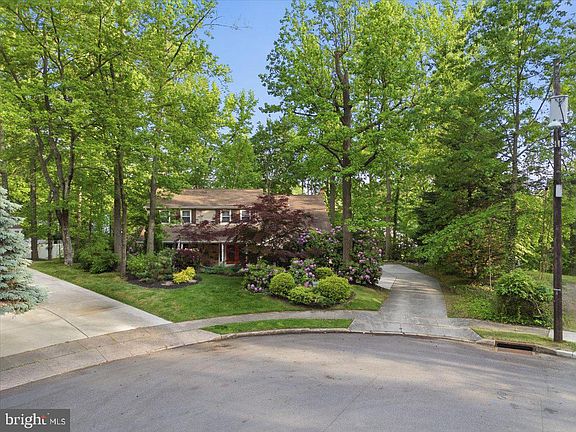 4th image of 516 Fireside Cir