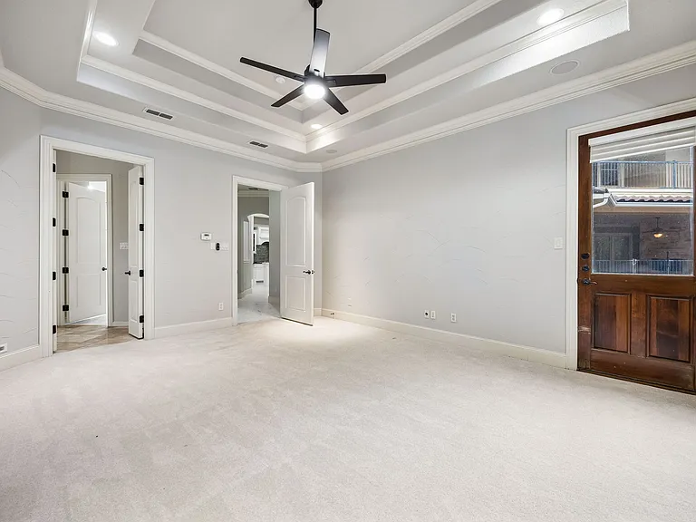 2101 Miracle Point Dr — Photo 35