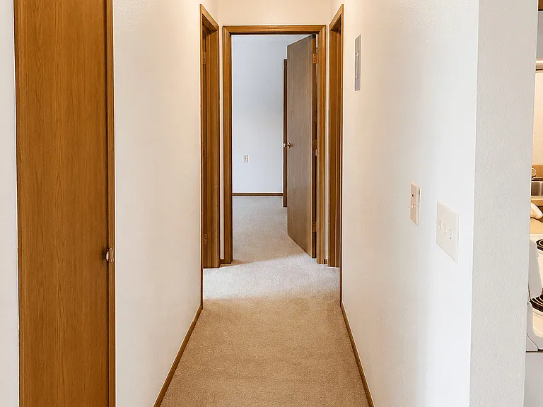 1001 Highland Rdg — Photo 5