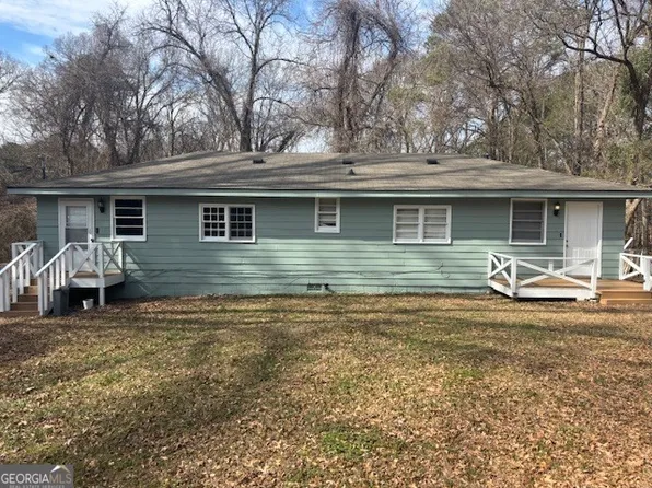 1417 Wesley St, Oxford, GA 30054