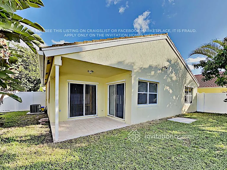 3970 Sea Grape Cir — Photo 16