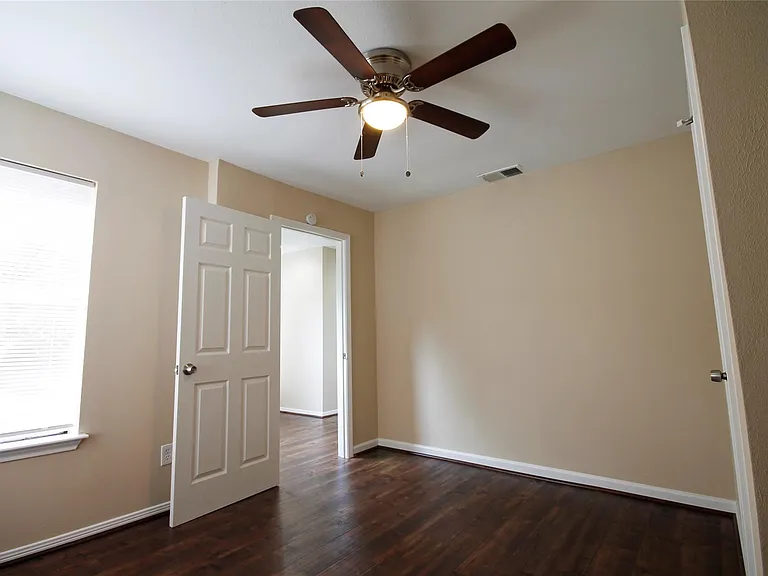 11615 Glenwolde Dr — Photo 20