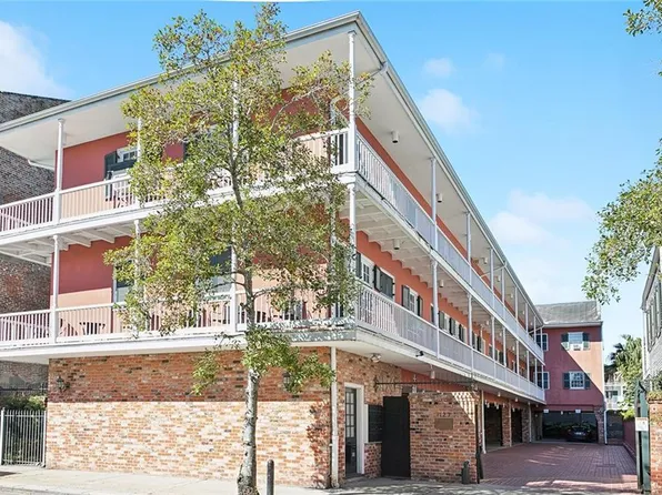1127 Dauphine St APT 203, New Orleans, LA 70116