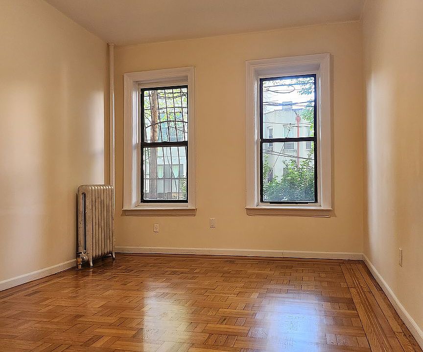 1st image of 128 Linden Blvd APT 3