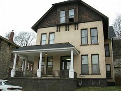 1499 Bluff St, Dubuque, IA, 52001